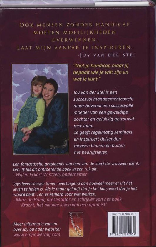 Achterkant van een boek met de tekst 'Ook mensen zonder handicap moeten moeilijkheden overwinnen' en een foto van een vrouw met een kind.