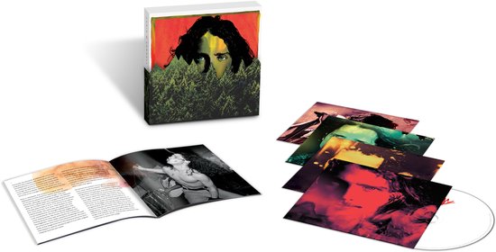 Deluxe boxset met een boek, vier cd's en individuele cd-hoezen met artistieke portretten van Chris Cornell.