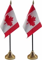 2x stuks Canada tafelvlaggetjes 10 x 15 cm met standaard - Canadese feestartikelen/versieringen