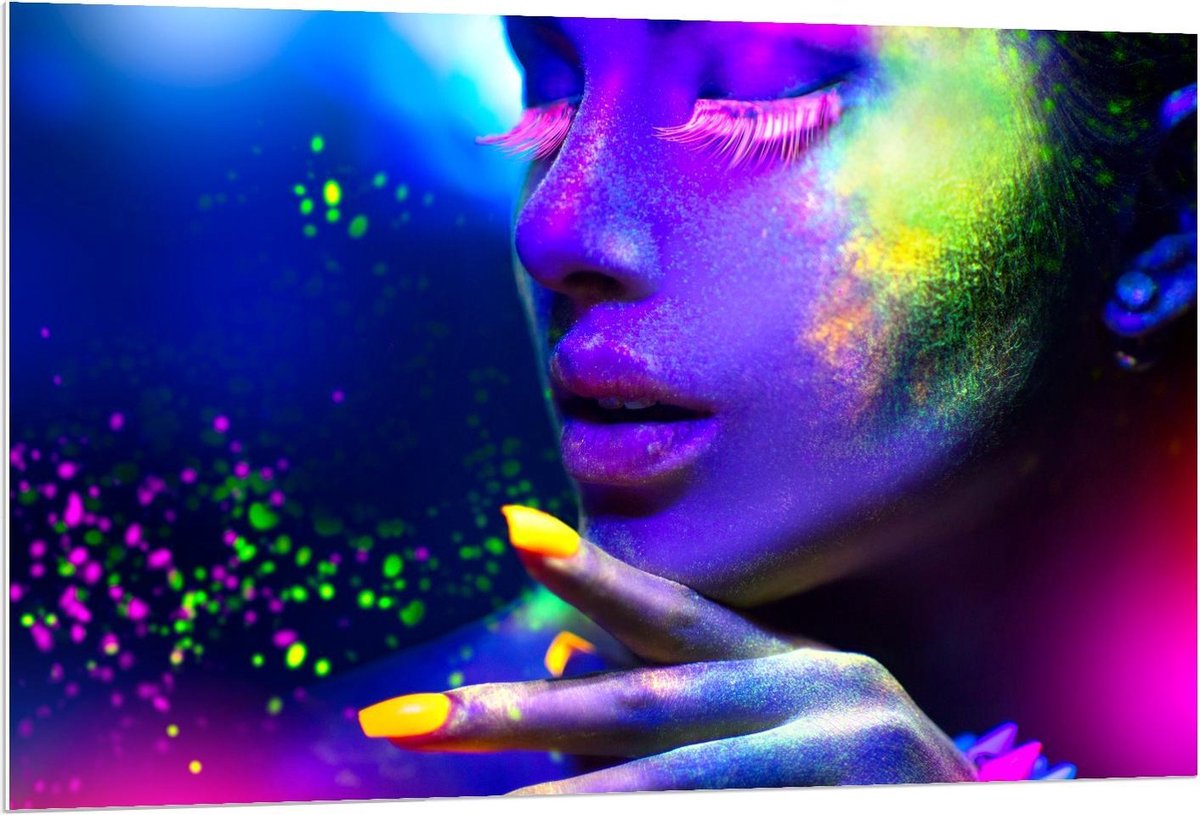 KuijsFotoprint - Schilderij - Vrouw Versierd Met Neonkleurige Verf - Groen, Blauw, Geel En Roze - 80 X 120 Cm