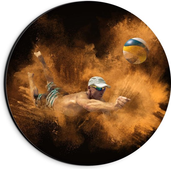 Dibond Wandcirkel - Man met Volleybal in Zand - 20x20cm Foto op Aluminium Wandcirkel (met ophangsysteem)