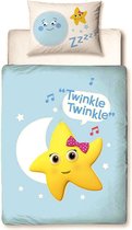 Peuter / junior /kinder dekbedovertrek (dekbed hoes) lichtblauw / blauw met de zon en maan en met kleine gele ster (en witte sterretjes) “twinkle twinkle little star” 120 x 150 cm