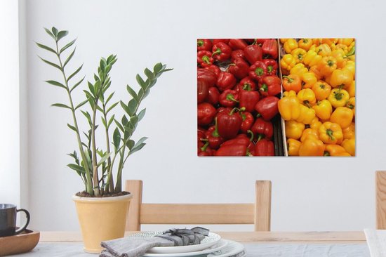 Deux récipients avec poivrons rouges et jaunes sur un marché Toile 40x30 cm - petit - Tirage photo sur toile (Décoration murale salon / chambre)