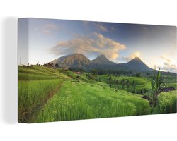 Grote wanddecoratie - Rijstvelden en vulkanen Bali Canvas - 200x100 cm - XXL decoratie