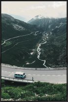 JUNIQE - Poster in kunststof lijst Zwitserse Alpen -20x30 /Grijs &