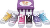 Baskets fille: boîte de 6 paires de chaussettes bébé qui ressemblent à des baskets-pour bébé fille 0-12 mois-Lacets blancs-Semelles antidérapantes-Cadeau de fête de naissance-Baby shower