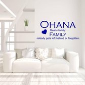 Muursticker Ohana Means Family Nobody Gets Left Behind Or Forgotten - Donkerblauw - 120 x 52 cm - woonkamer engelse teksten