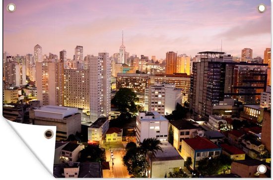 Tuinposters buiten Een roze getinte schemering valt over São Paulo in Brazilië - 90x60 cm - Tuindoek - Buitenposter