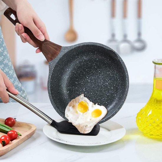 Poêle antiadhésive 22 cm pour plaque à induction, poêle à omelette en  granit, petite... | bol