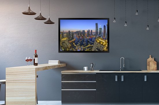 Image encadrée - Cadre photo The skyline of the Dubai Marina at Dusk 90x60 cm - Affiche encadrée (Décoration murale salon / chambre)