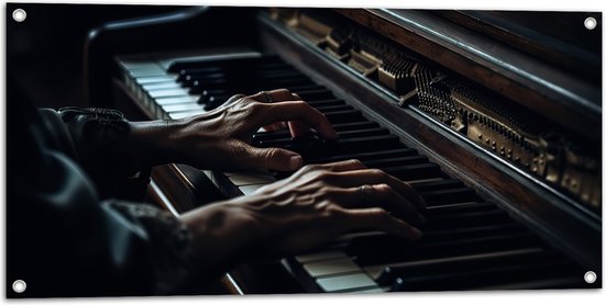 Tuinposter – Piano - Muziek - Handen - 100x50 cm Foto op Tuinposter (wanddecoratie voor buiten en binnen)