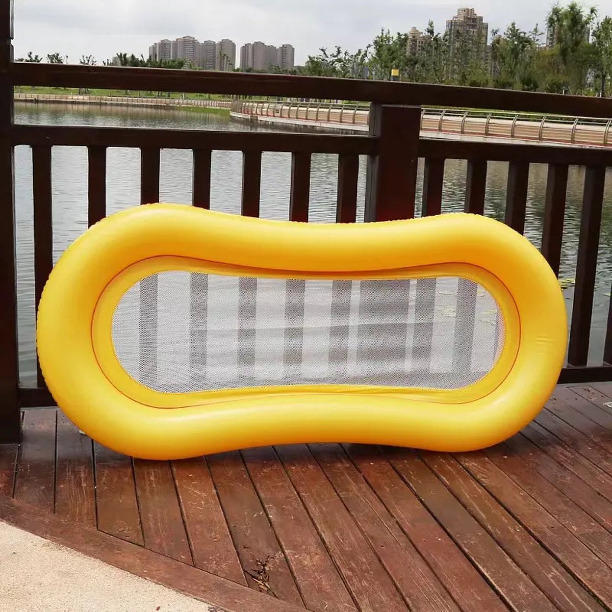 Luxe Waterhangmat XL Oranje Geel - 160 x 90! - Aqualounge - Aqua lounge - Water Luchtbed - Pool Float - Aqua Hammock - Zwembad Drijver - Opblaasbaar Matras - Luchtmatras Zwembad - Luchtbed - Water Speelgoed - Zomer Speelgoed - Zwembadspeelgoed – foto 2
