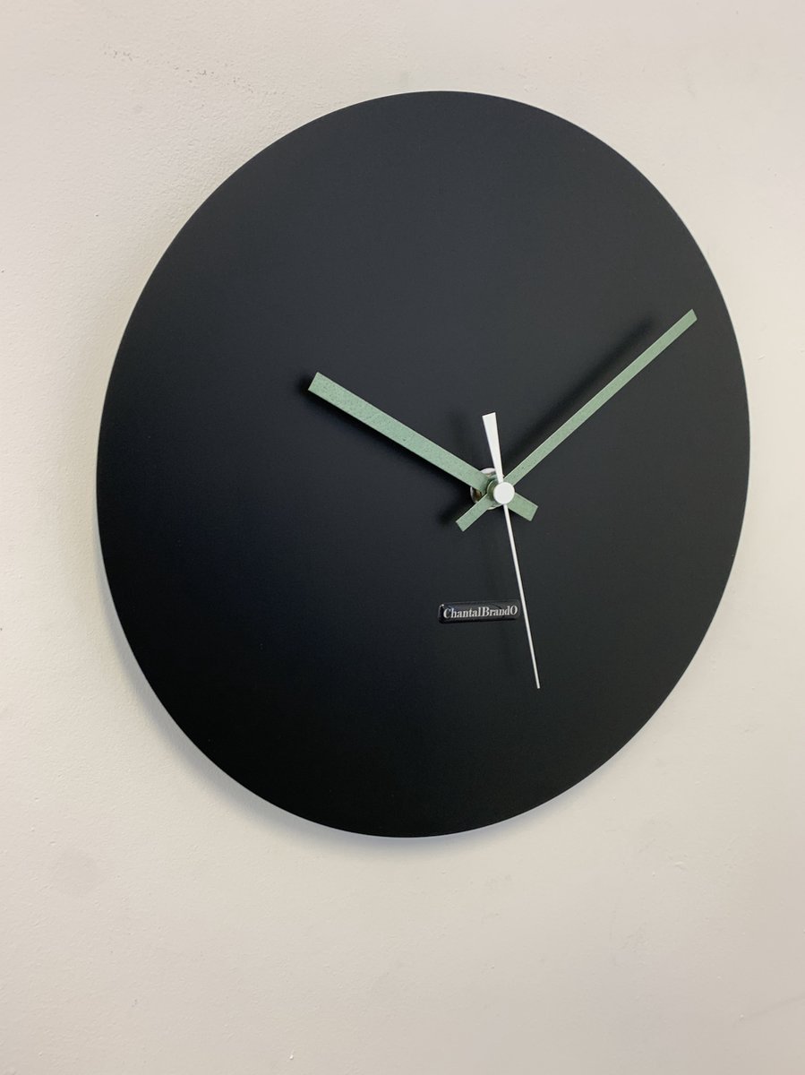 Wandklok CHANTALBRANDO -- ARGOS 34 BLACK - ZWART -- MODERN DESIGN -- MADE IN HOLLAND