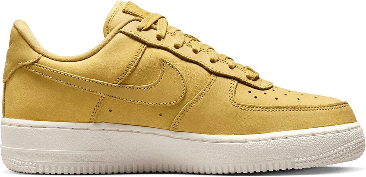 Nike Sneakers Vrouwen Geel