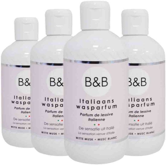 Vier flessen B&B Italiaans wasparfum Witte Musk in witte verpakking met zilveren accenten.