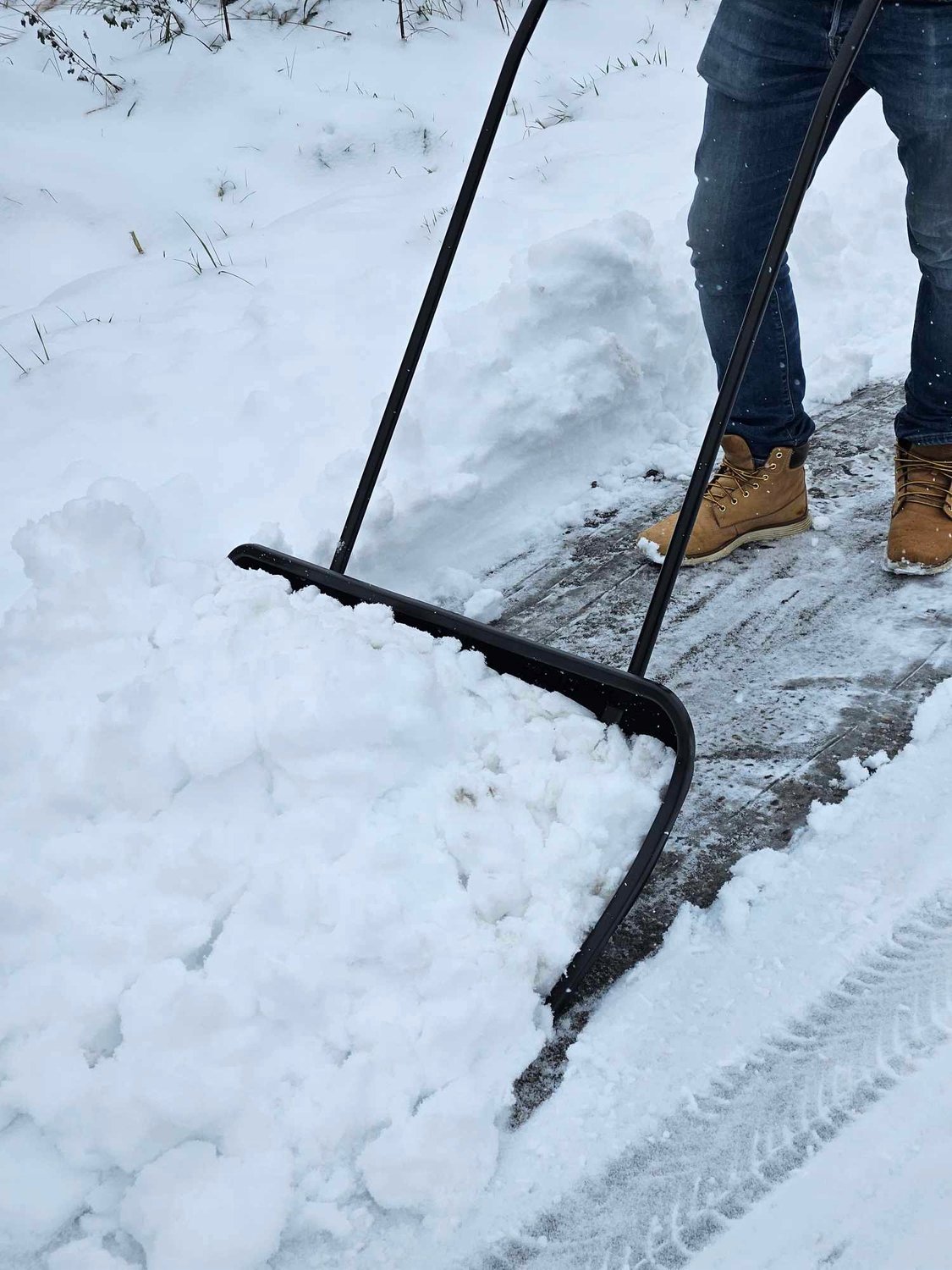 Sneeuwschuiver met wielen 80cm - Duurzaam kunststof en aluminium rand