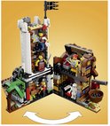 Fort pirate LEGO avec une tour, une maison, un canon et des figurines, dont un squelette.