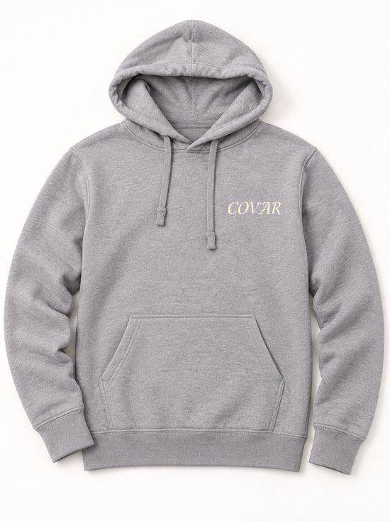 Grijze hoodie met 'COVAR' print op linkerborst, gevouwen.