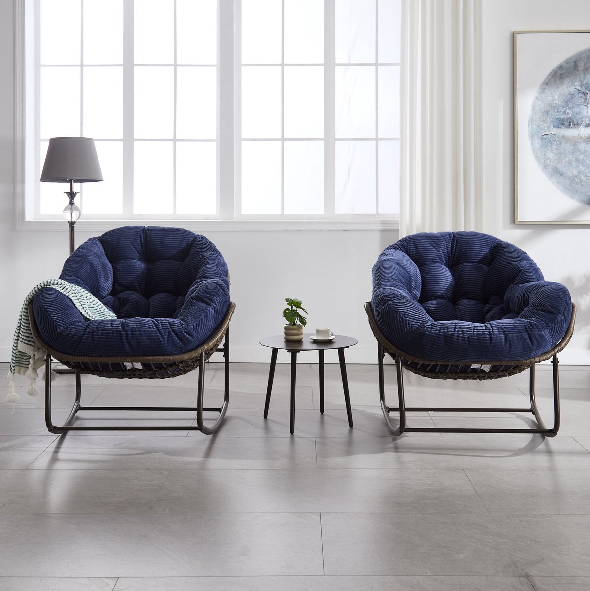 HAUSS SPOLE Schommelstoel - Geweven Rotanlook - Met Kussen En Ergonomische Rugleuning - Voor Tuin, Terras En Woonkamer - Donkerblauw