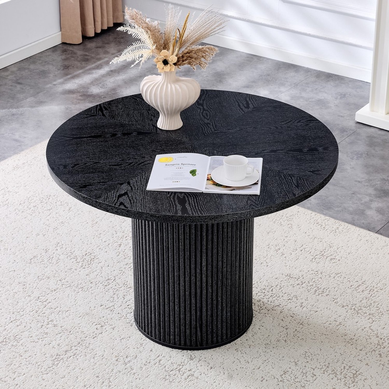 Pugsdrly Ronde eettafel van MDF (100 cm) voor 4-6 personen: Tafelblad (4 segmenten) in zwarte look, cilindrische kolompoten met metalen steun en klittenbandsluiting – ideaal voor Europese woonruimtes.