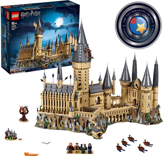 Lego Harry Potter 71043 Zweinstein Kasteel, compleet met mini-figuren, boten, Deense boom en een prijswinnend embleem.