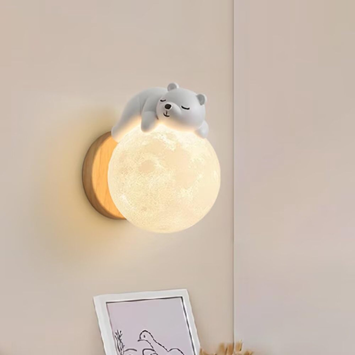 Wandlamp met slapende beer en maan, cartoon maan wandlamp met warm licht, decoratieve lampenkap voor slaapkamer, woonkamer en hal
