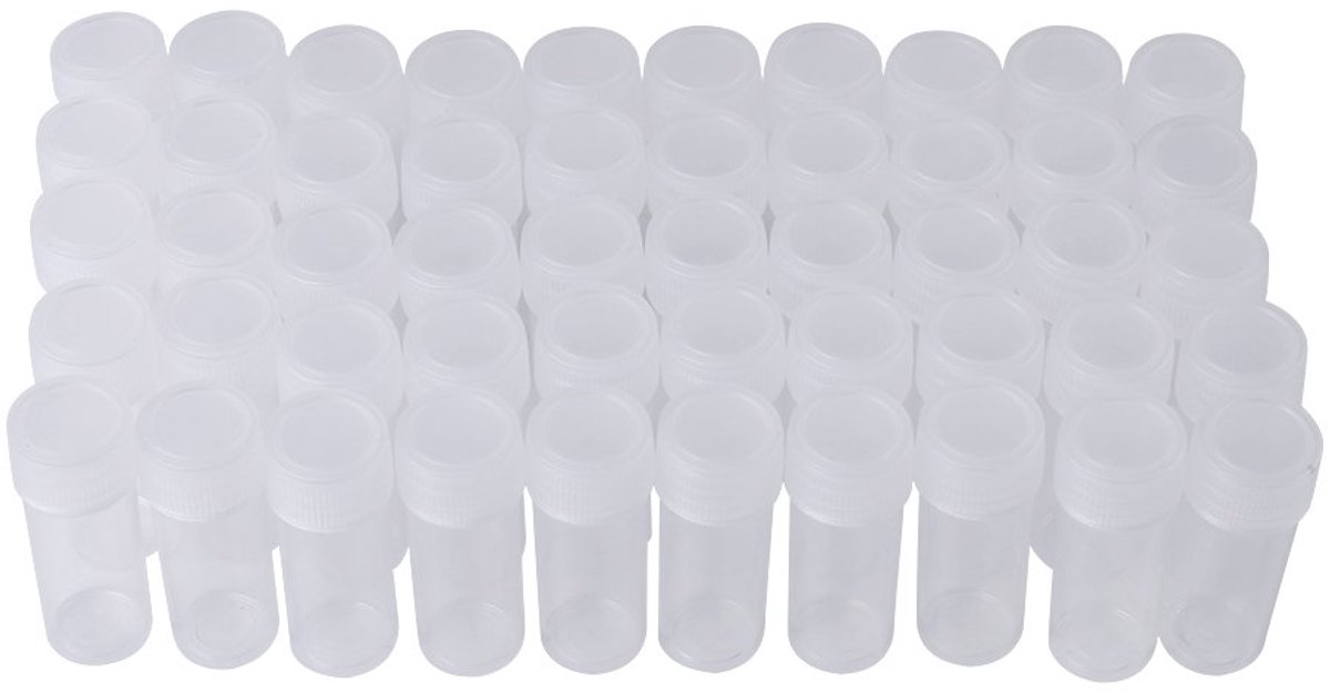 50 stuks 5 ml volume reisformaat lege knijpflessen, mini plastic doorzichtige opbergdoos met deksel voor kleine voorwerpen