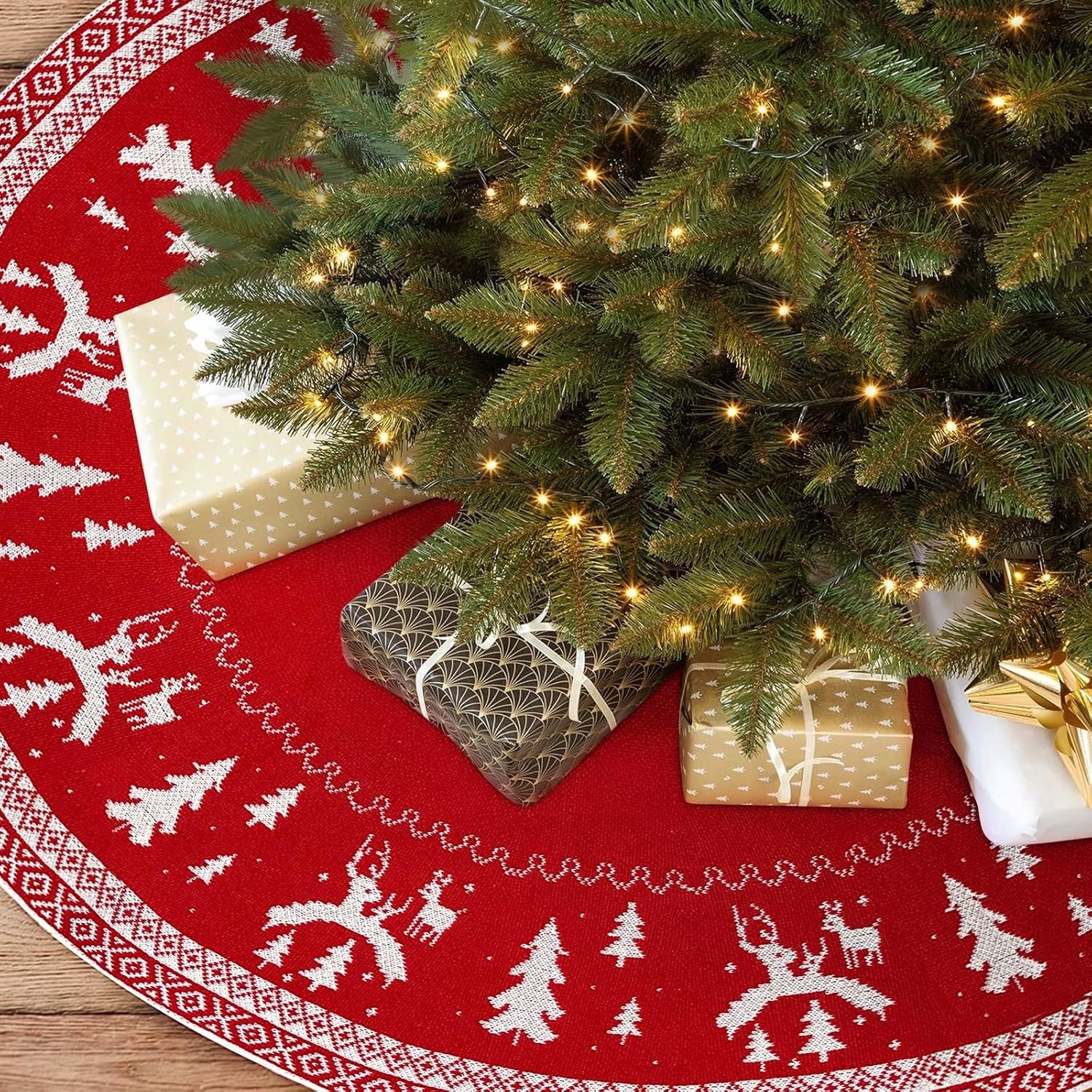 Ronde Gebreide Kerstboomdeken van 120 cm - Kerstboomrok voor Thuis en Feesten, Rood, Warm en Decoratief