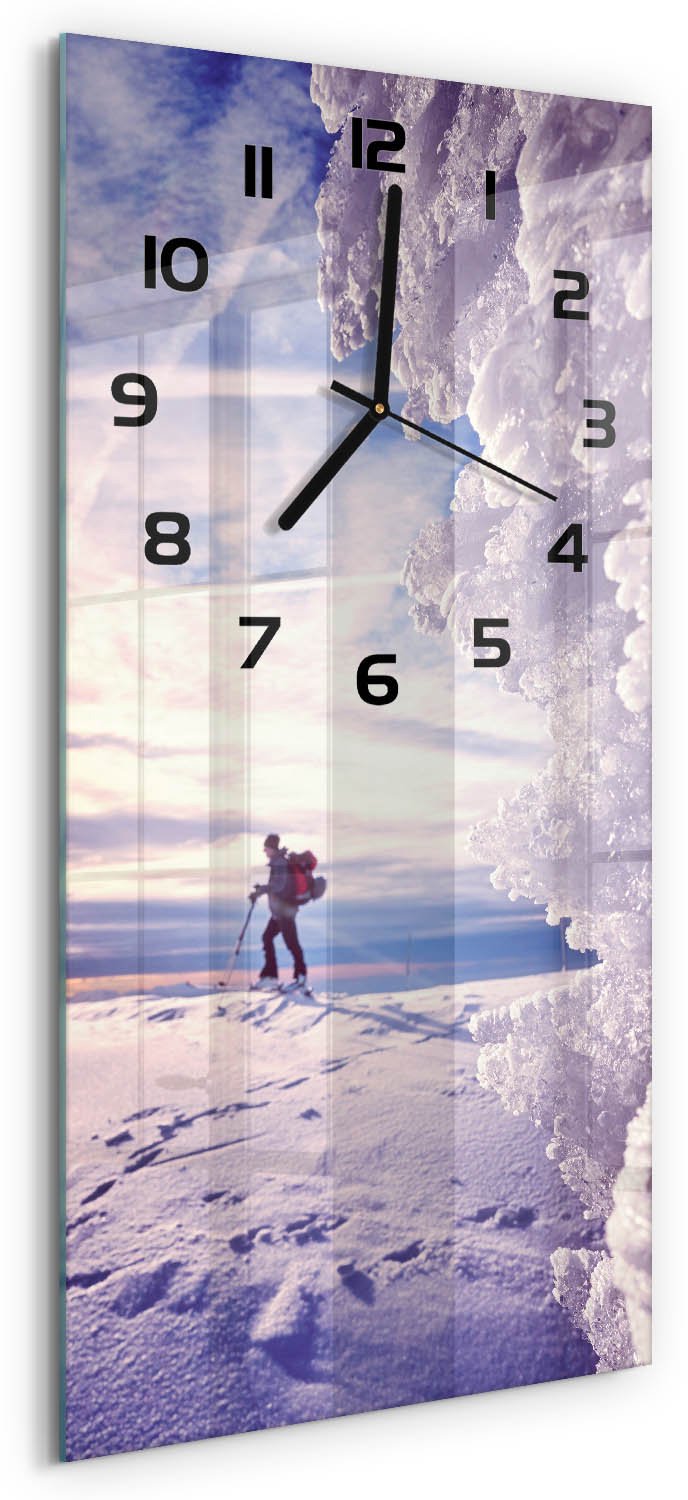 Tulup Wandklok - Skiër Glazen Wandklok Design - 30x60 cm - Blauw Klok Glas Met Opdruk - Zwarte handen - Rechthoekige Klok - Wandklok Glas Met Motief - Decoratieve Glazen Klok