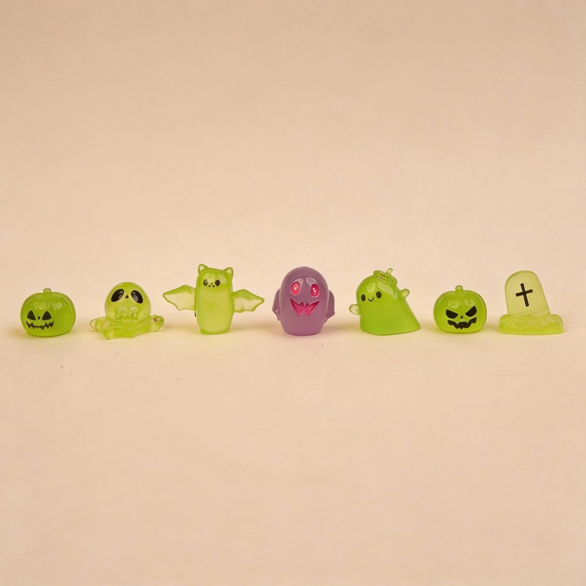 Spooky squad - Decoratieve miniatuur figuren - Halloween - Glow in the dark - 7 stuks - ↑ 1 - 2 cm