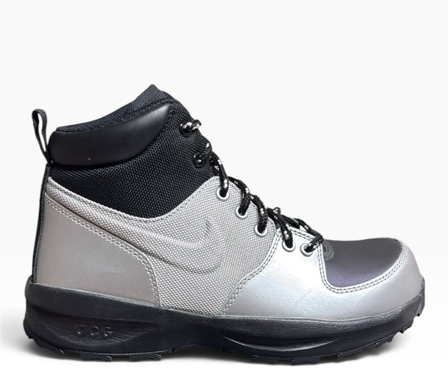 Nike Manoa Leather Zilver