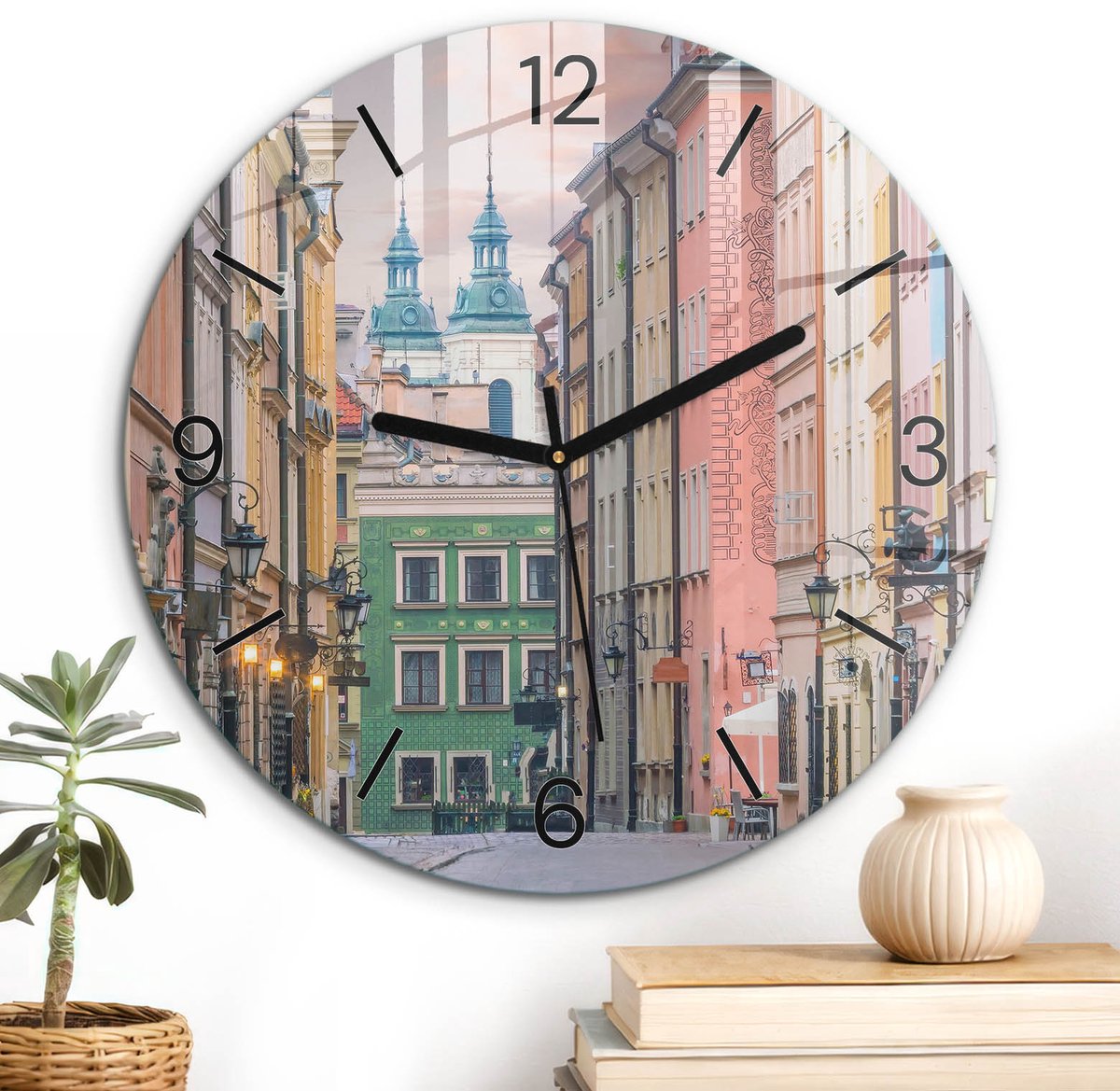 ArtPrintCave Roze Glazen Klok - Wandklok 30 cm - Muurklok Rond - Oude Stad Wandklok Keuken - Architectuur Unieke Klok - Zwarte Klokwijzers