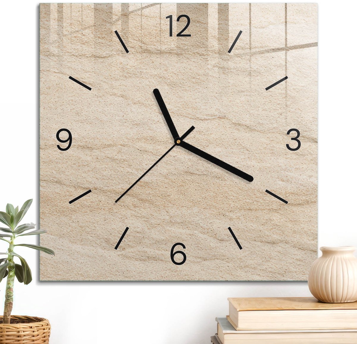ArtPrintCave Beige Glazen Klok - 30x30 cm - Wandklok Vierkant - Beige Patroon Unieke Klok - Achtergronden En Patronen Stille Wandklok - Zwarte Klokwijzers