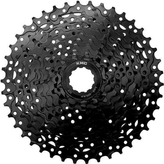 Zwarte KMC 10-speed fiets-cassette 11-42T met uitgesneden gaten voor gewichtsbesparing.