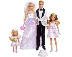 Barbie - Droombruiloft Set - 4 Barbie Poppen - 1x Barbie - 1x Ken - 1x Stacie - 1x Chelsea - Barbiepop - Pop - Speelgoed vanaf 3 jaar