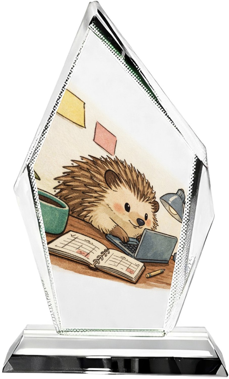 Mr Cadeautjes Fotokristal trofee 10 x 16,5 - design Een egel in een kleine thuiswerkhoek met post-its, planner e | cadeau Wit
