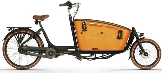 Zwarte bakfiets met oranje houten bak en bruine banden en zadel.