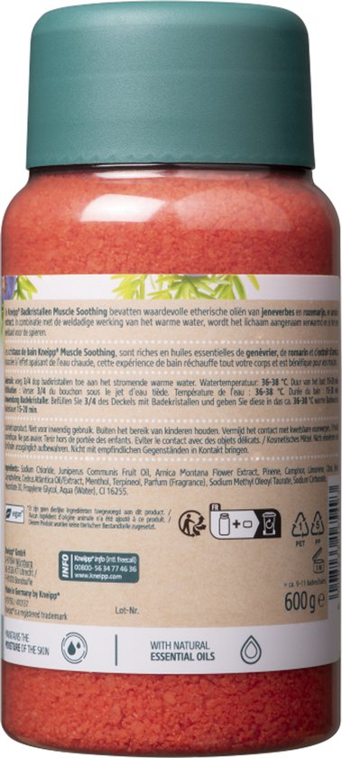 Kneipp Badkristallen Muscle Soothing. Rode badkristallen met jeneverbes en dennennaalden op de verpakking.