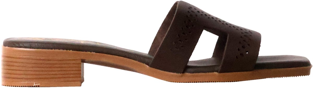 Leren sandalen met hak