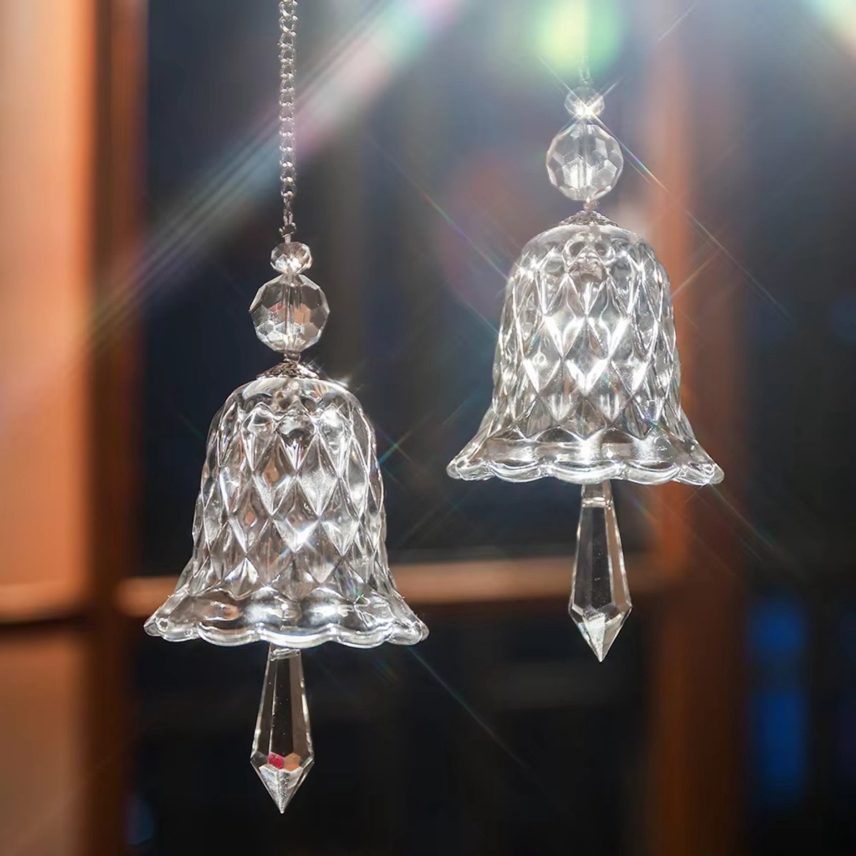 Windgong - Klokvormig Windgong - Wind Chimes - Windgong hanger - Tuin decoratie - Kristal Glanzende - Windgong Duivenverjager - Reflecterend Holografisch Vogelverjager - Glas - Voor Balkon Tuin Vijver - Transparant