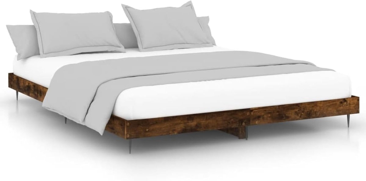 Massief houten bed met metalen poten en multiplex latten, 120 x 200 cm, elegant design in rookeiken, ideaal voor moderne slaapkamers, eenvoudige montage