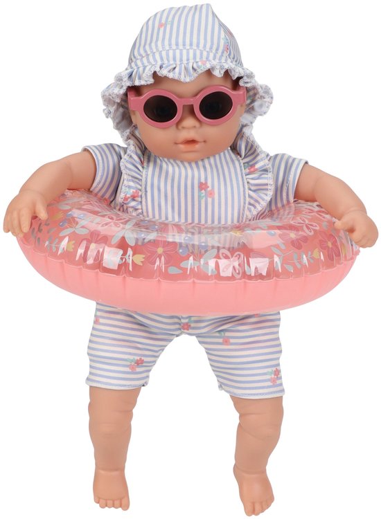 Pop met gestreept zwempak, zwemband en roze zonnebril.