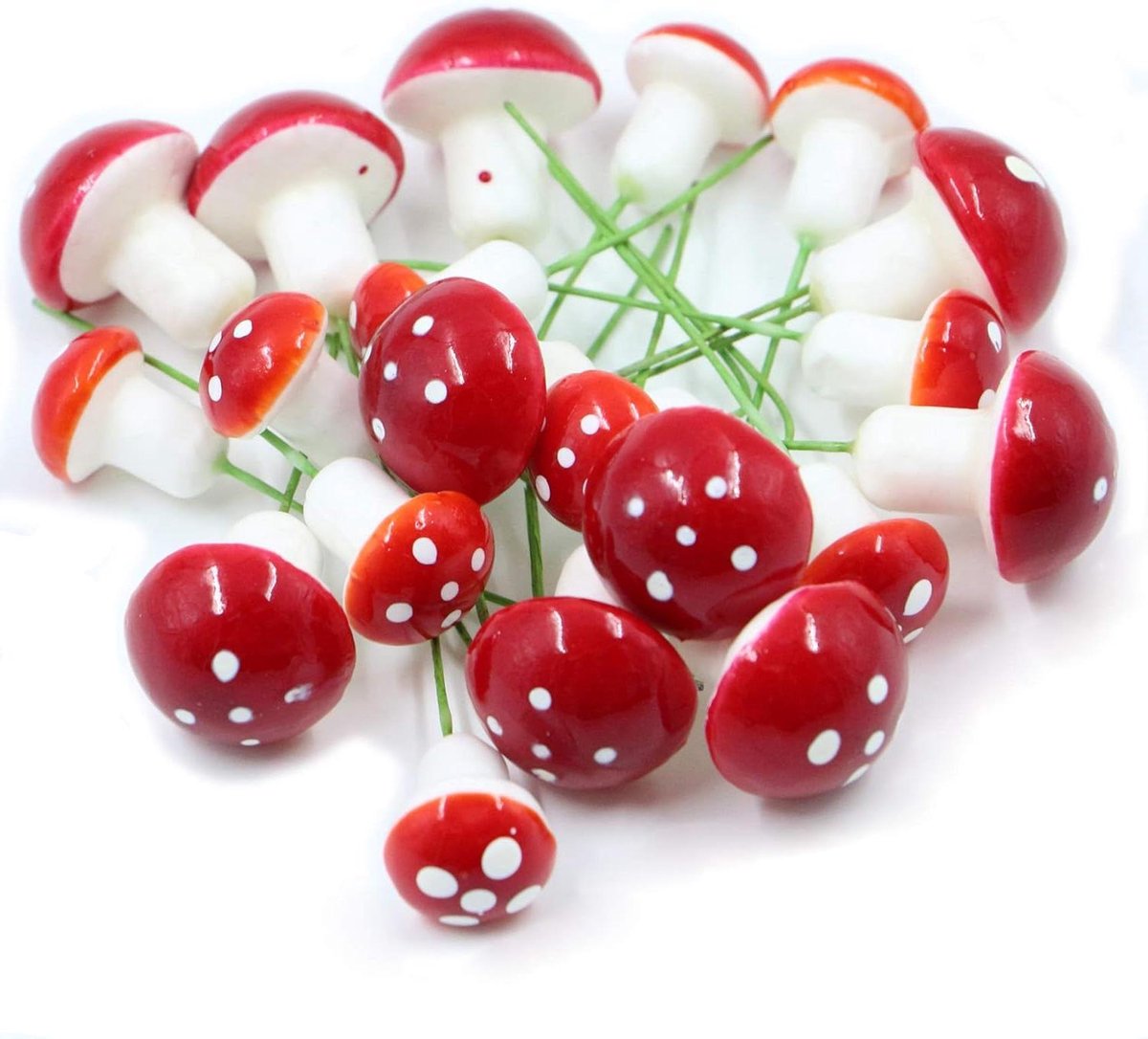 Decoratieve paddenstoelen - Miniatuur figuren - Tuin decoreren - Niet-giftig materiaal - 20 stuks - Rood