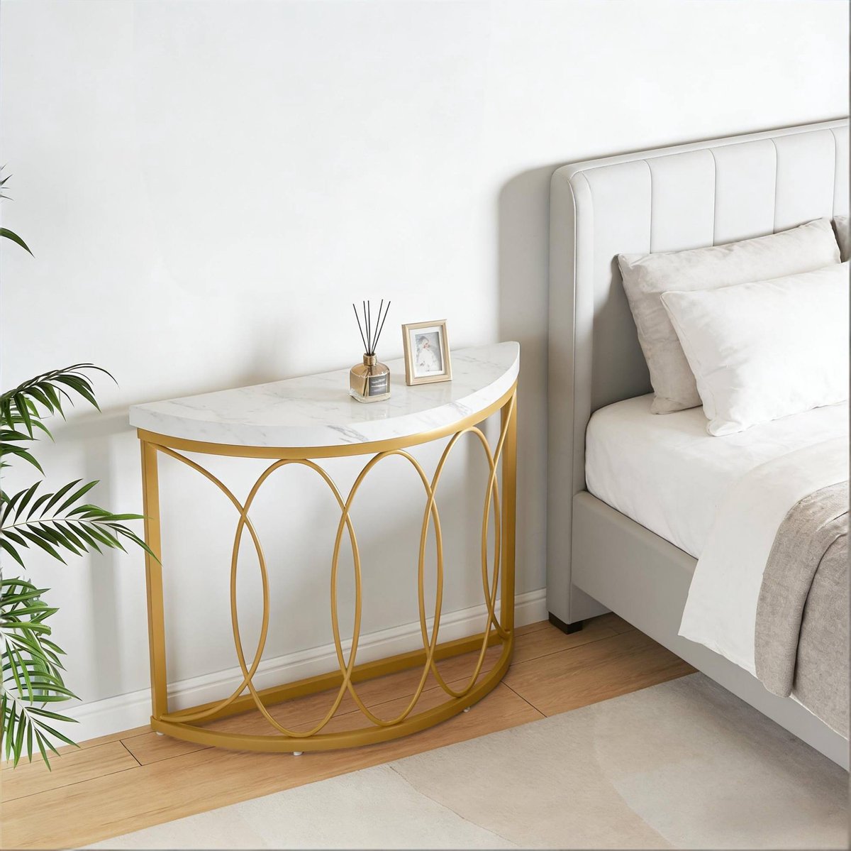 MIVRAY Sidetable - Halvemaan Design Met Marmerlook Blad - Smalle Consoletafel Voor Hal En Woonkamer - MDF En Metaal - 110x35x80 Cm - Goud Wit