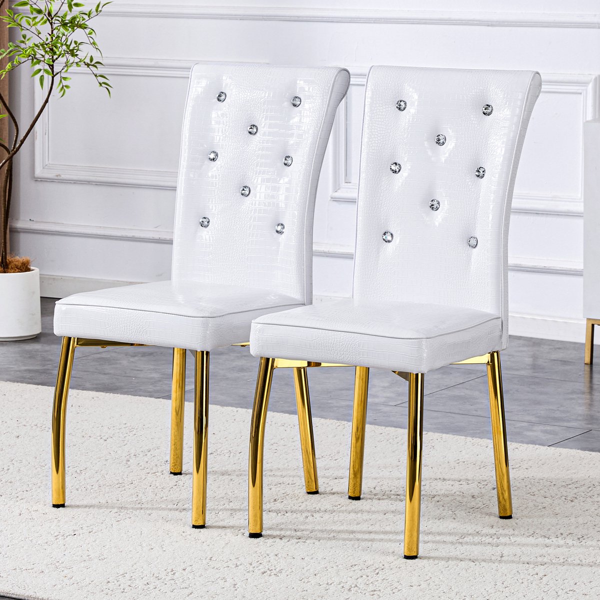 DESMIU Eetkamerstoel – Retro Design – Set Van 2 – Zachte Gewatteerde Zitting Met Kristalknoopdetails En Gouden Metalen Poten – Voor Eetkamer En Bar – Kunstleer Wit