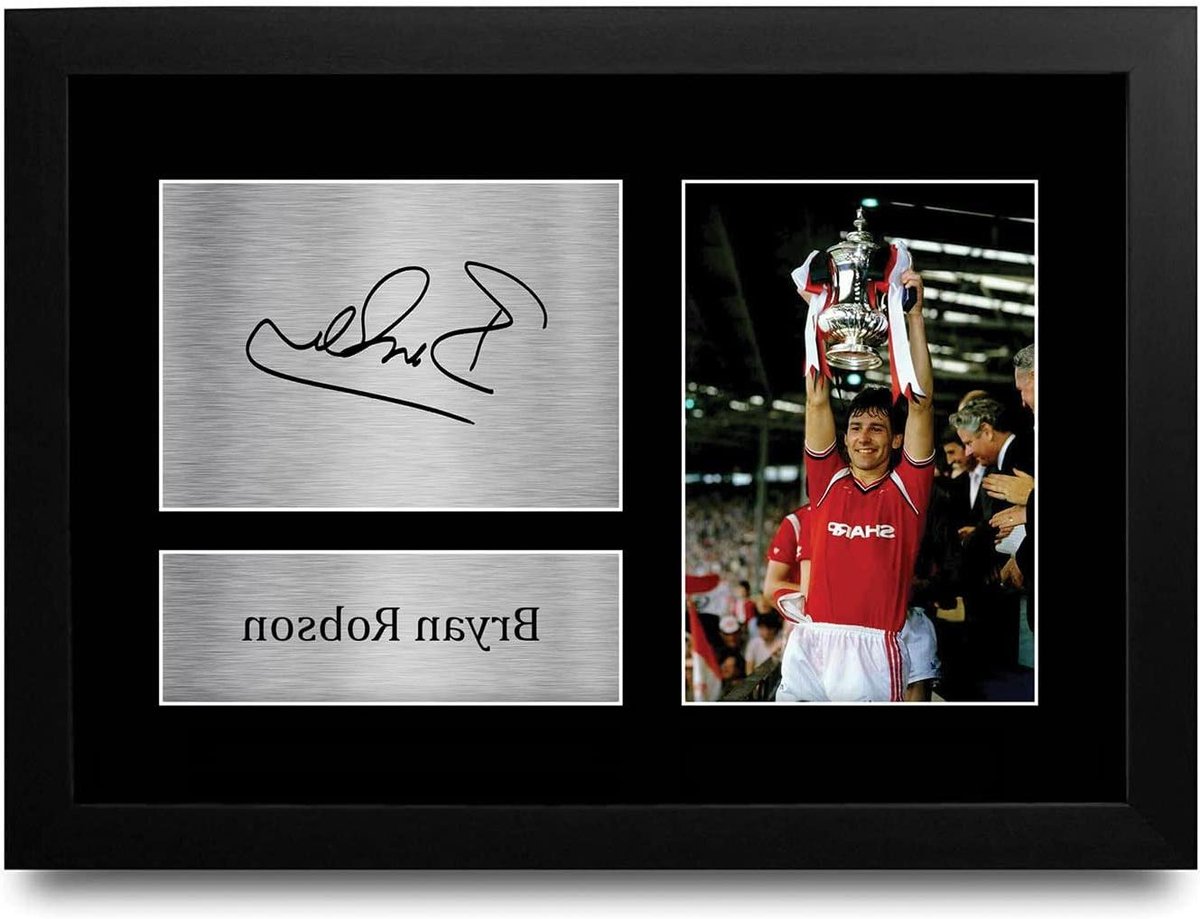 Bryan Robson Foto - Voetbal Memorabilia - Cadeau Geven - Gedrukte Handtekening Replica - A4 297 x 210 mm - Zwart