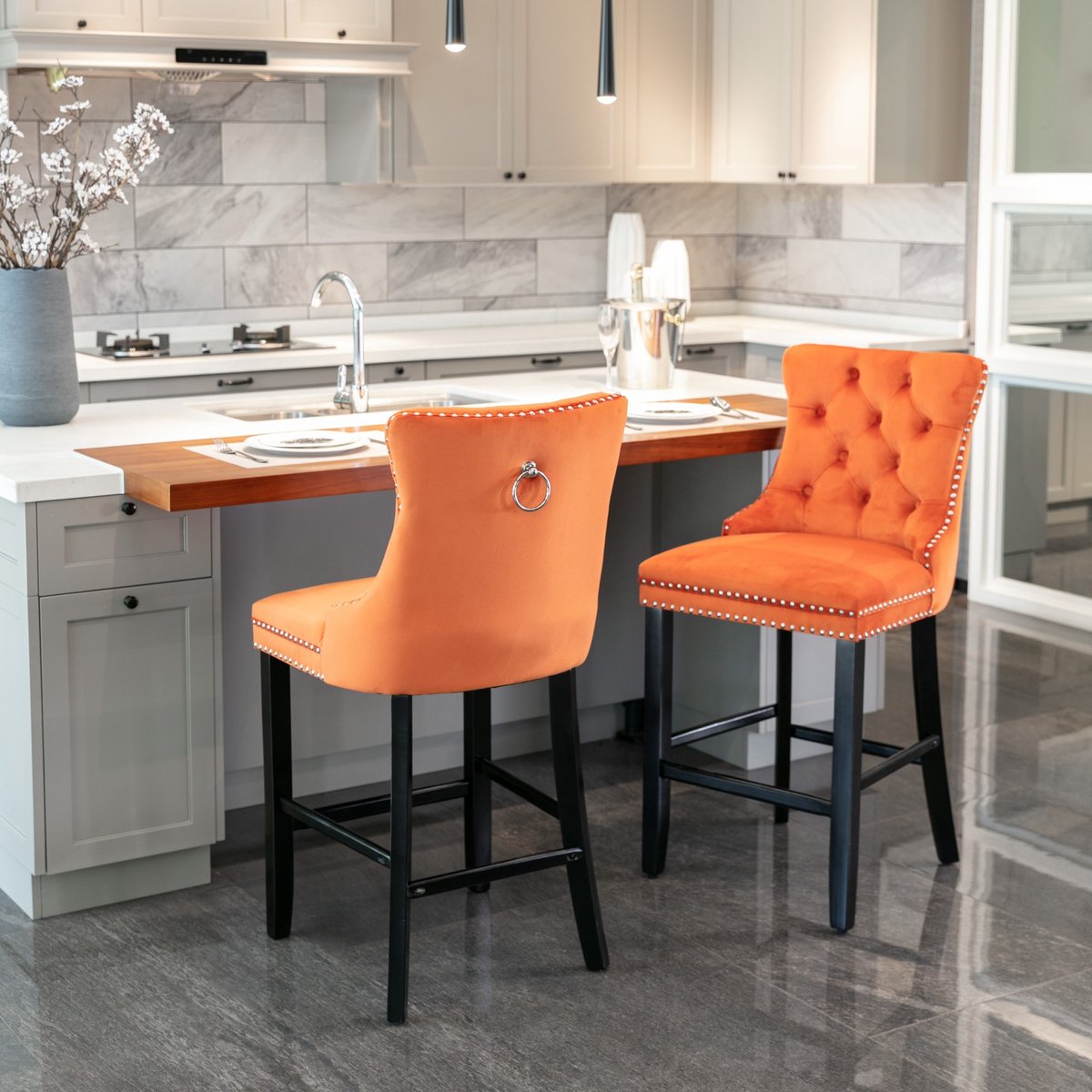 Eetkamerstoel, set van 2, knoopdetails, houten poten en chromen siernagels, in relaxte stijl, Oranje