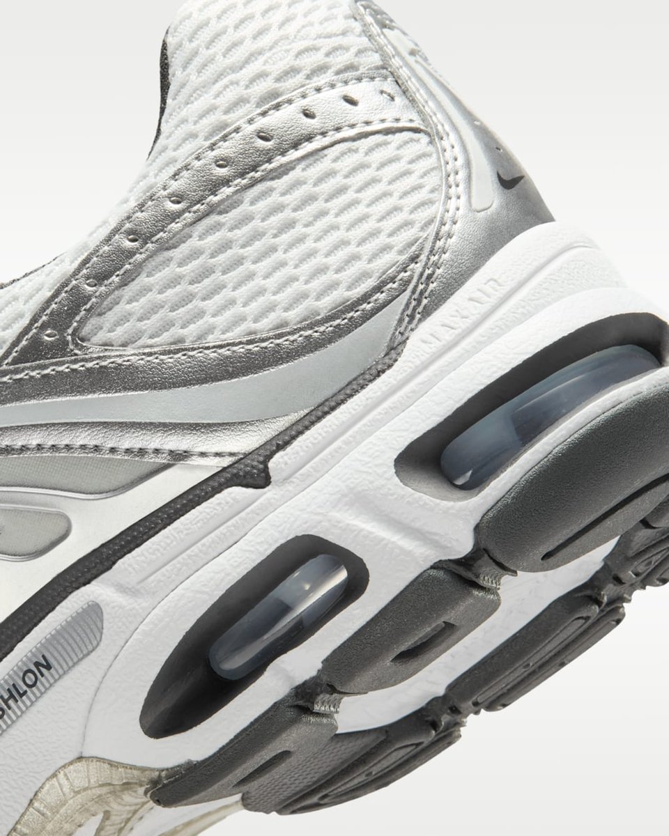 Nike Air Max Moto 2K Sneakers 45.5 Photon Dust/ Air Max Lifestyle Grijs