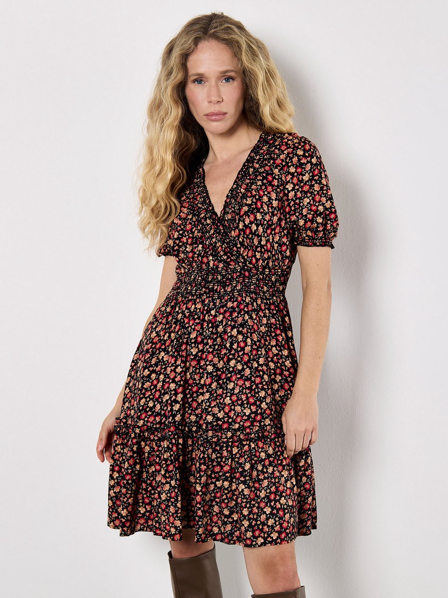 Mini-jurk met smockwerk en kleine bloemenprint