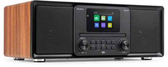 DAB radio met houtlook, zwart display en twee luidsprekers.